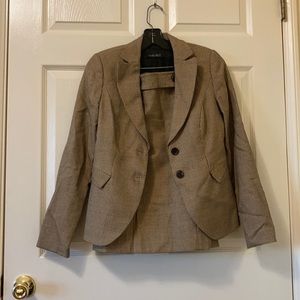 Carlisle suit